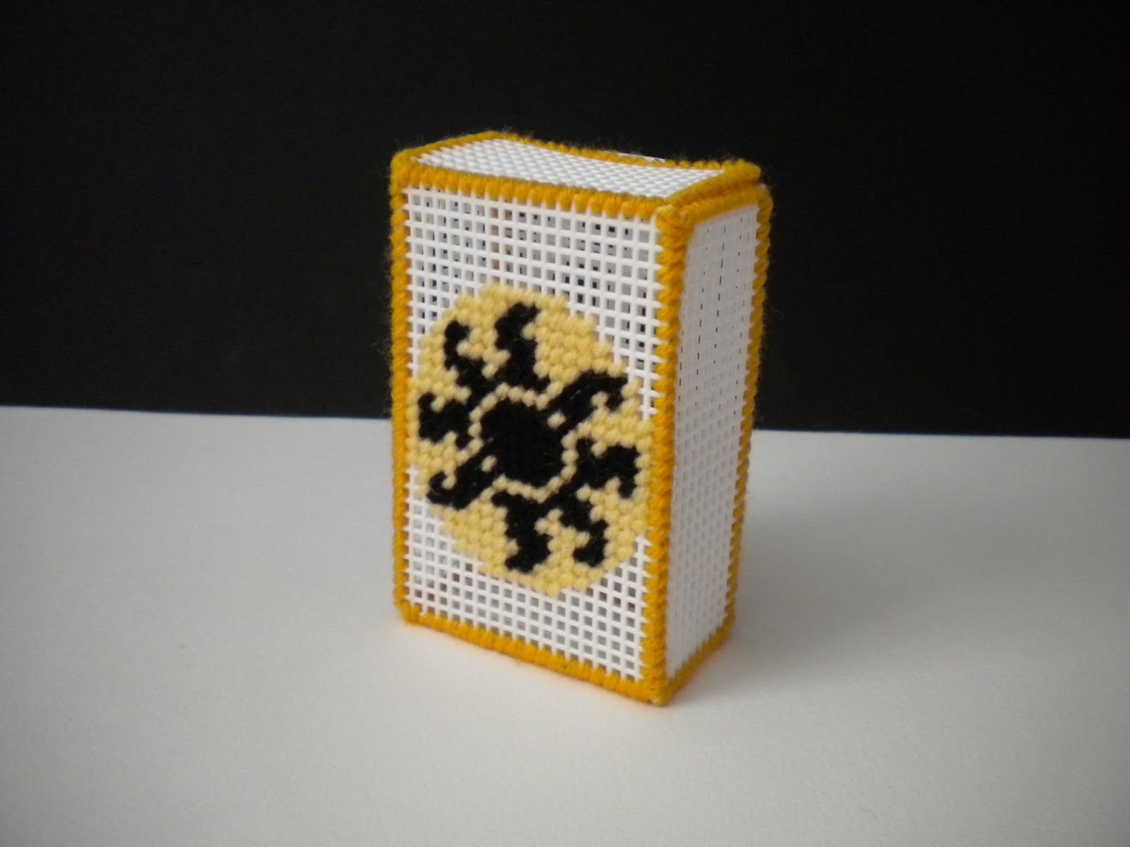 Pixel Stitch How to Create a Magic Deck Box