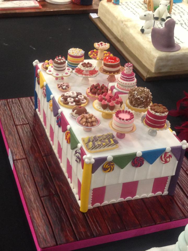 Cake Guru Cake International Favourite Cakes (2013)