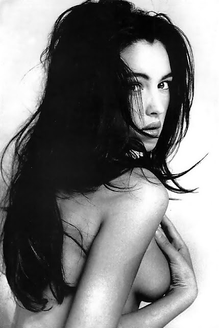 Monica Bellucci ("The Contemporary Italian Bombshell") 128 Monica+Bellucci+(6)