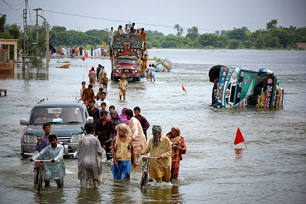essay on a river in flood in pakistan