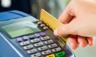 MYGREEK Τι σημαίνουν οι υποχρεωτικές πληρωμές με χρεωστικές πιστωτικές κάρτες