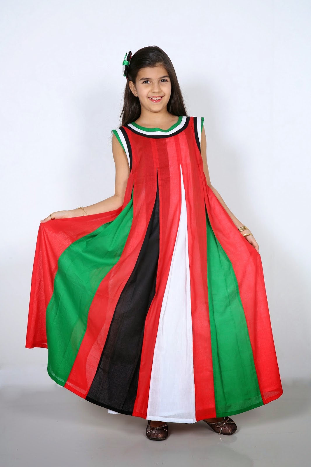 Dubai photos Zari O'Breesam' to launch "Iyshi Biladi" collection to