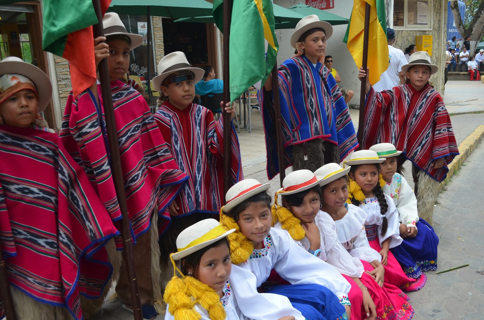 ZAMORA CHINCHIPE GRUPO DE DANZA YAMAYAYO ENTRE LOS MEJORES DEL PAÍS.