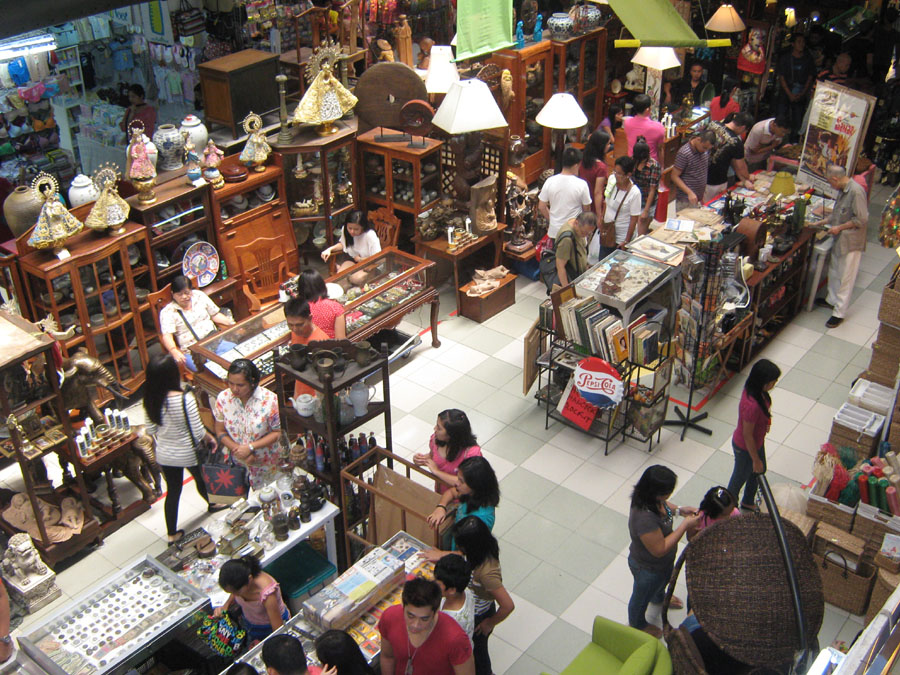 Pinoy Kollektor 43. 2011 Philippine Annual Antique Show at Greenhills