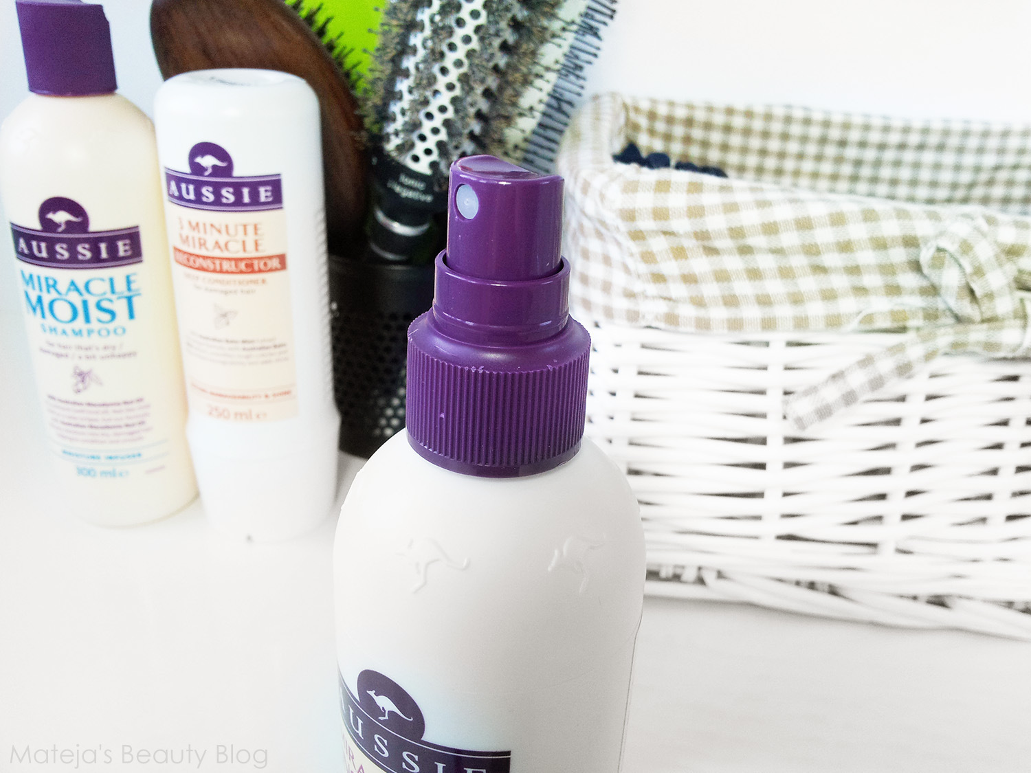 Aussie Miracle Hair Insurance Lightweight Conditioning Spray Mateja's