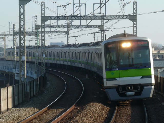 京王電鉄　急行　京王多摩センター行き　都営10-300形(平日１本運行)