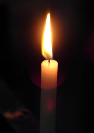 candle-cropped-792344.jpg