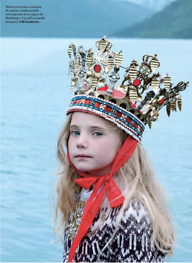 http://1.bp.blogspot.com/-lC2_-ITI-TY/TpLOcG-MIoI/AAAAAAAAAa8/49TgYp31LIo/s1600/norwegian_bridal_crown_milk_magazine.jpg