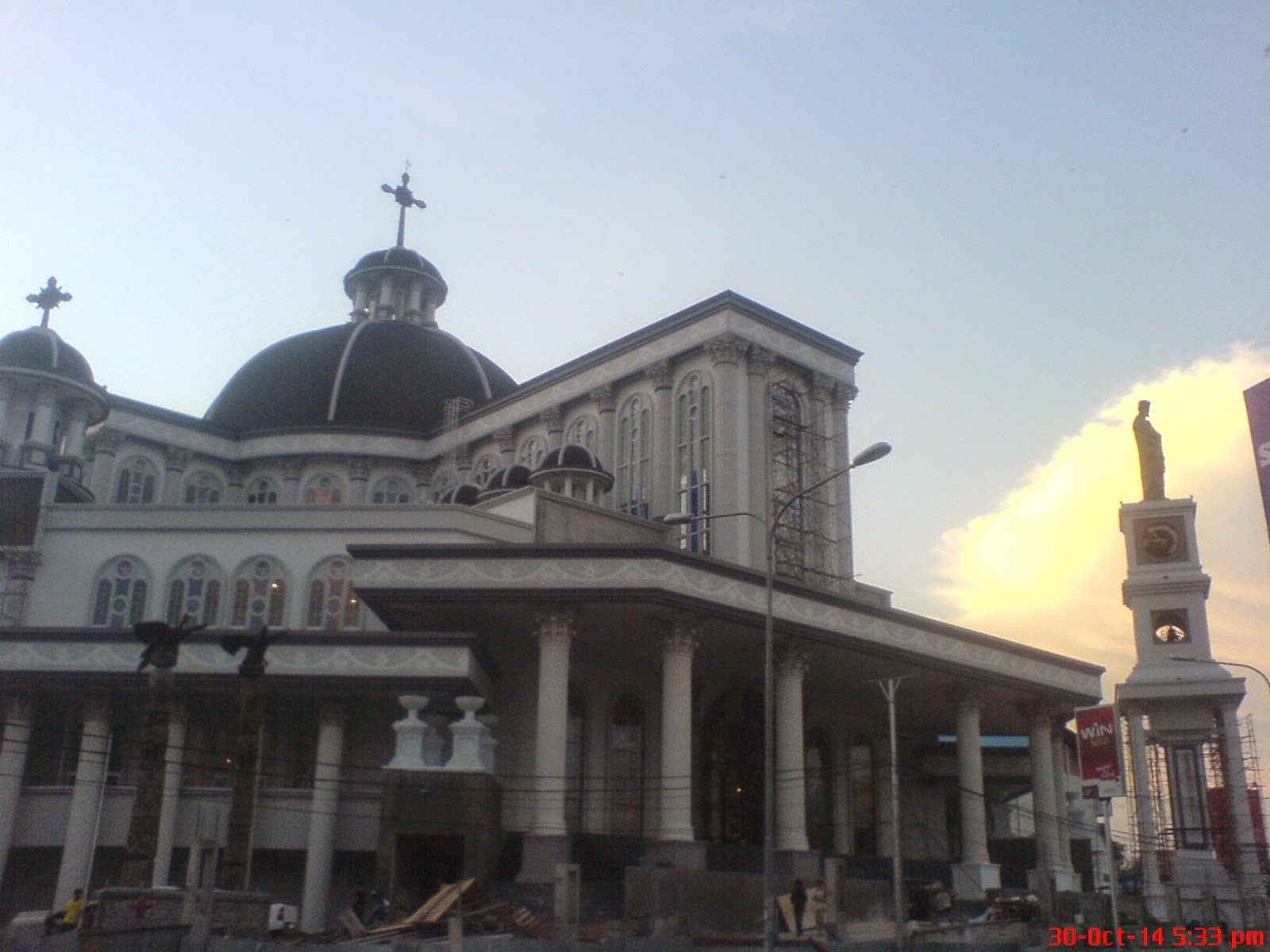 Kasih Damai: Gambar Terkini Bangunan Gereja Katedral St.Yosep Pontianak