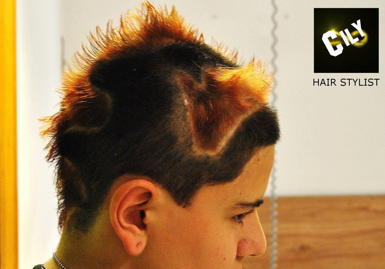 Taglio di capelli punk uomo