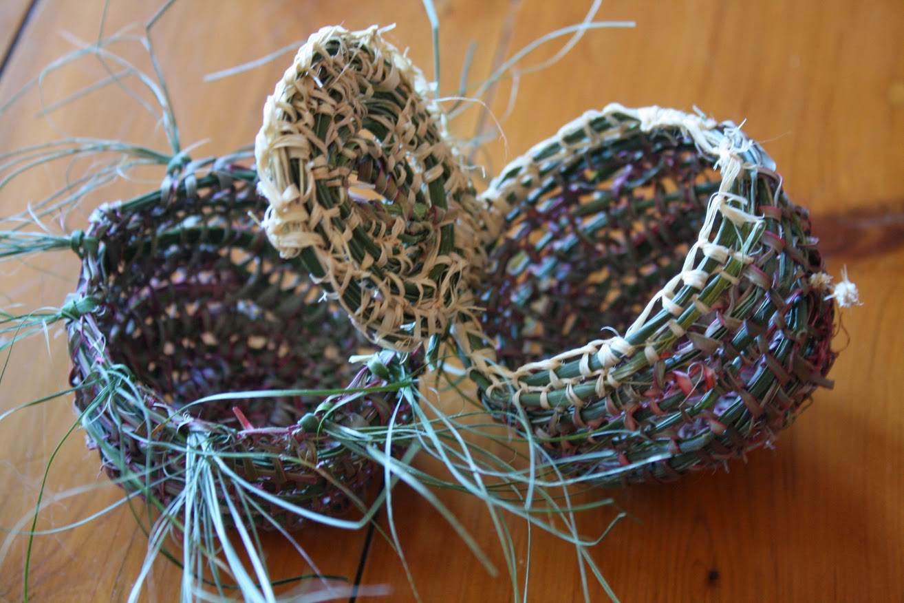 Gina Mastio Guringai basket weaving
