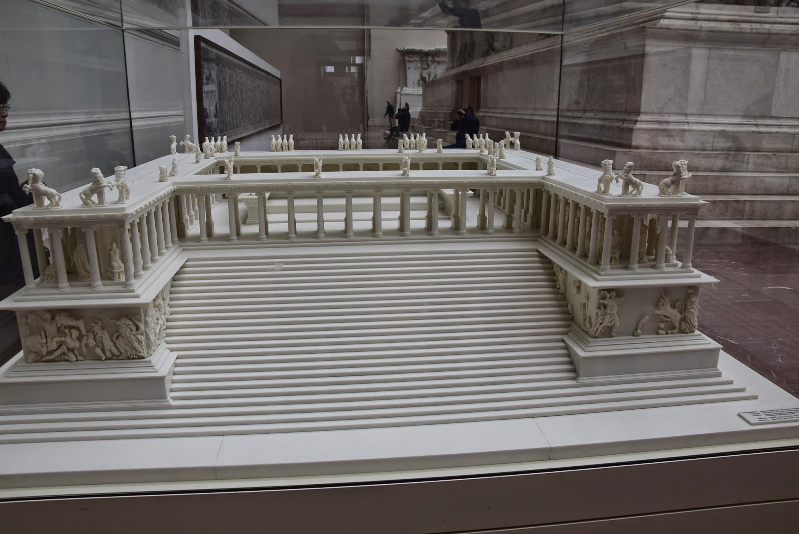 Socalgalopenwallet The Magnificent Pergamon Altar
