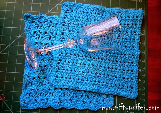 http://www.niftynnifer.com/2014/04/2-free-washcloth-crochet-patterns-by.html