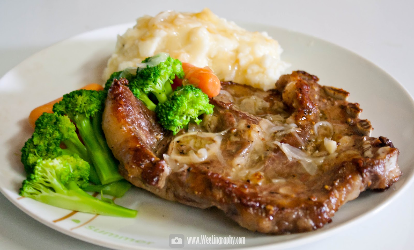 WeeLing Travel Photography Lamb Chop with mashed potato