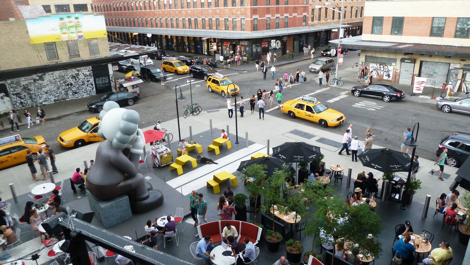 Walking and Drinking Beer Walking and Drinking Beer on New York’s High