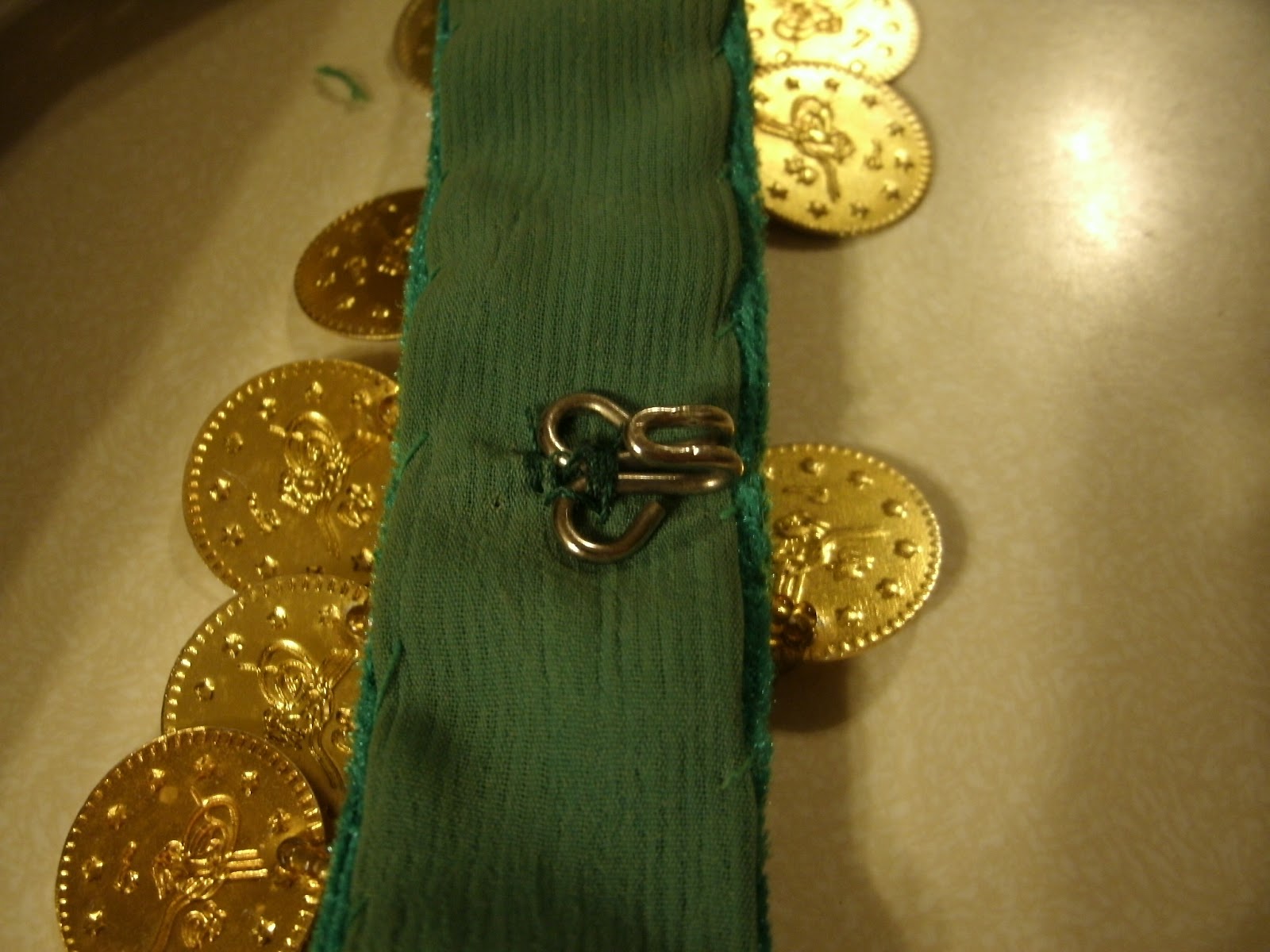 Naima's Bellydance Blog Tutorial Removable Halter Chain