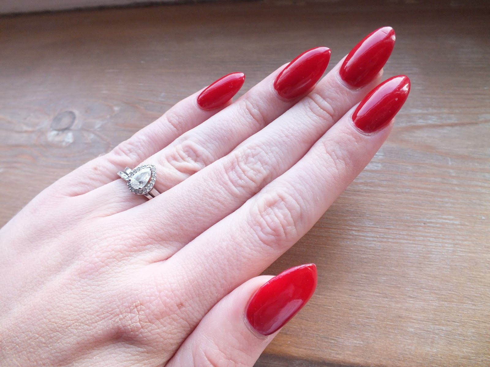 7. "Glamorous Pointy Nail Designs for a Night Out" - wide 6