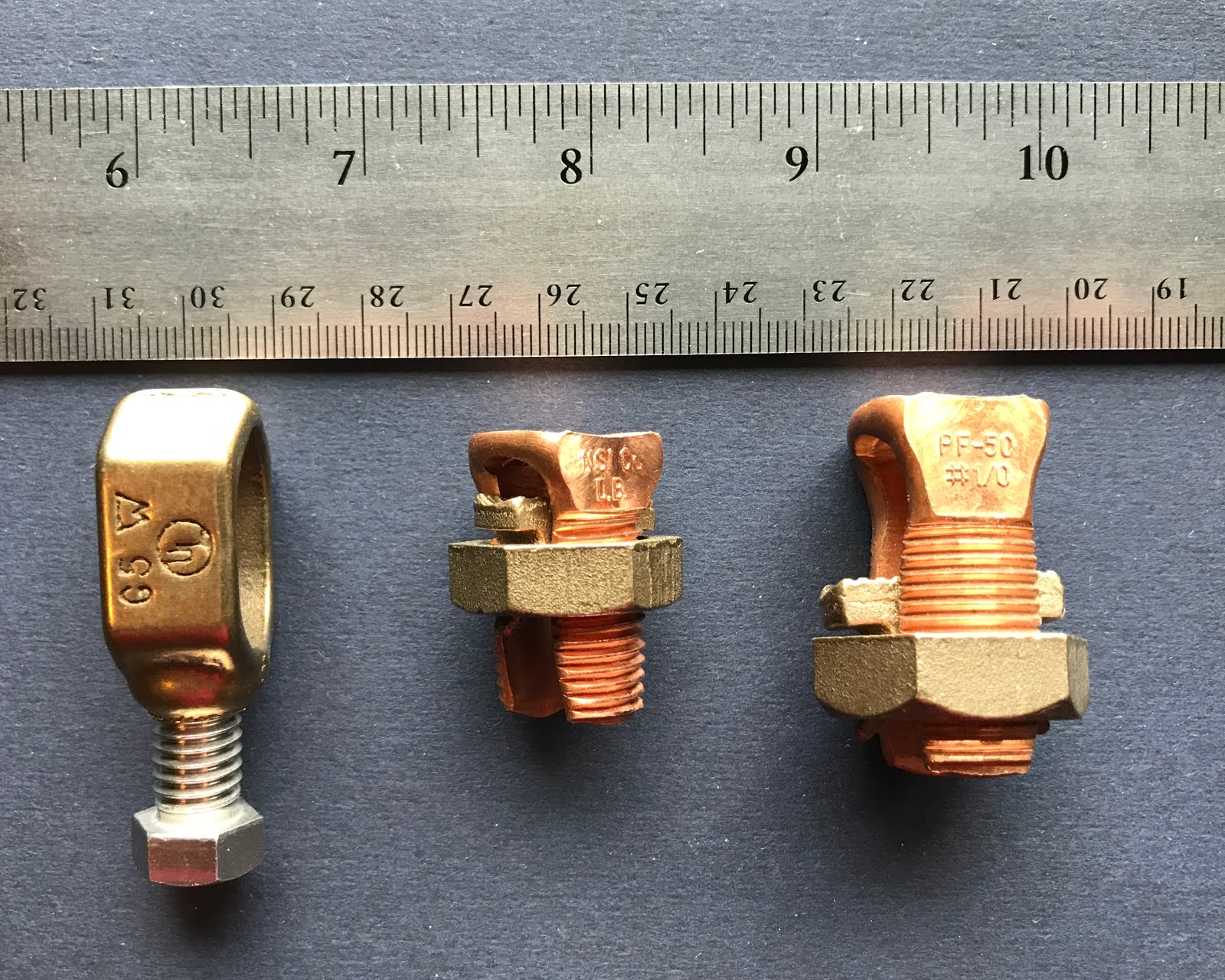 W4UOA Grounding connectors