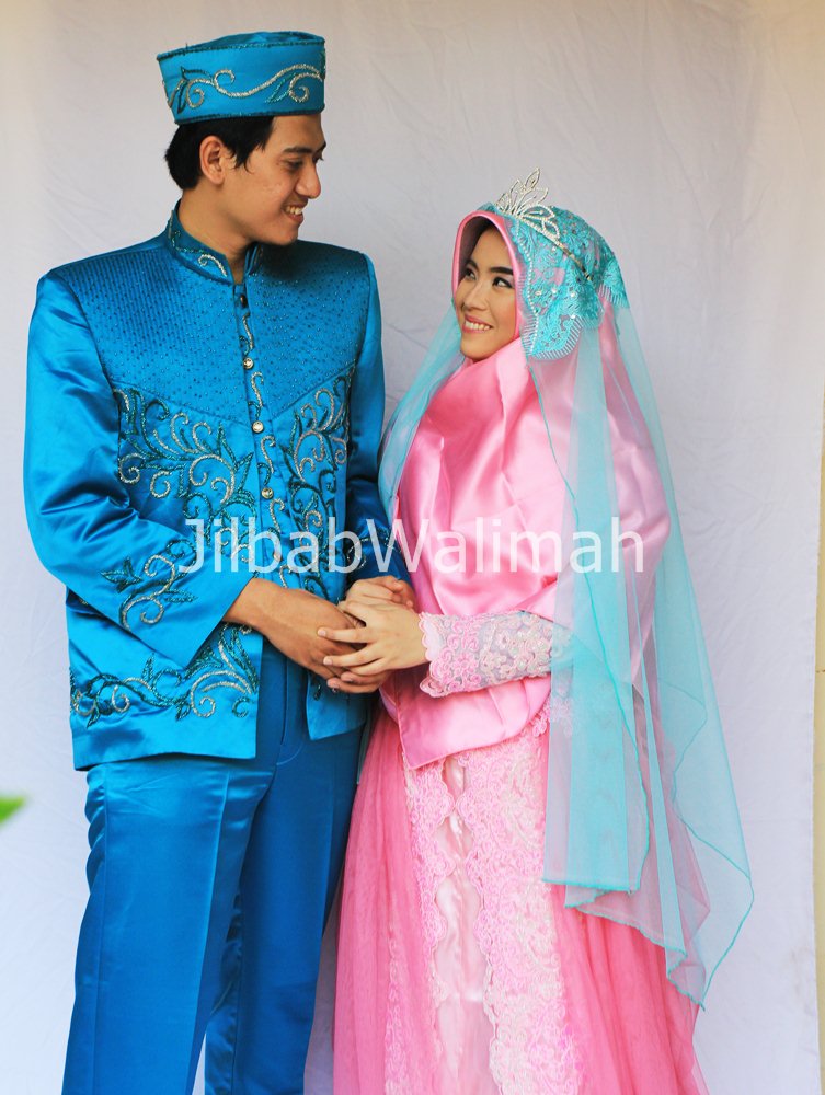 Dibalik Jilbab Walimah