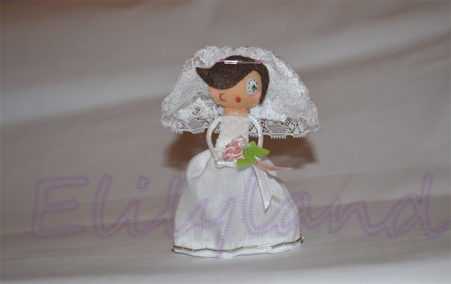 novia de fieltro mini-elily