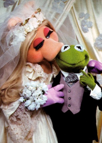 px-Wedding-photoshoot