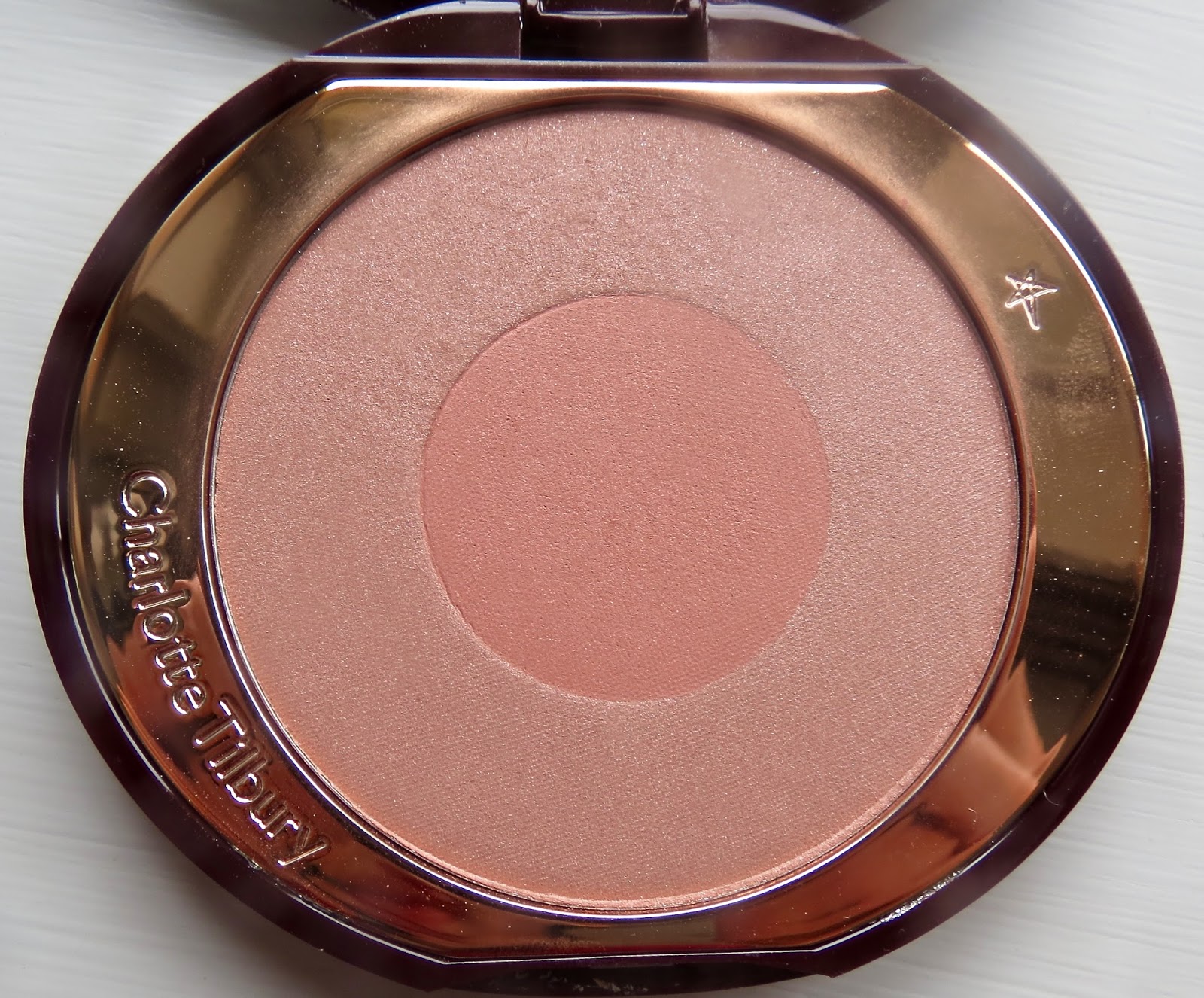 Laura Lucie CHARLOTTE TILBURY CHEEK TO CHIC BLUSHES REVIEW