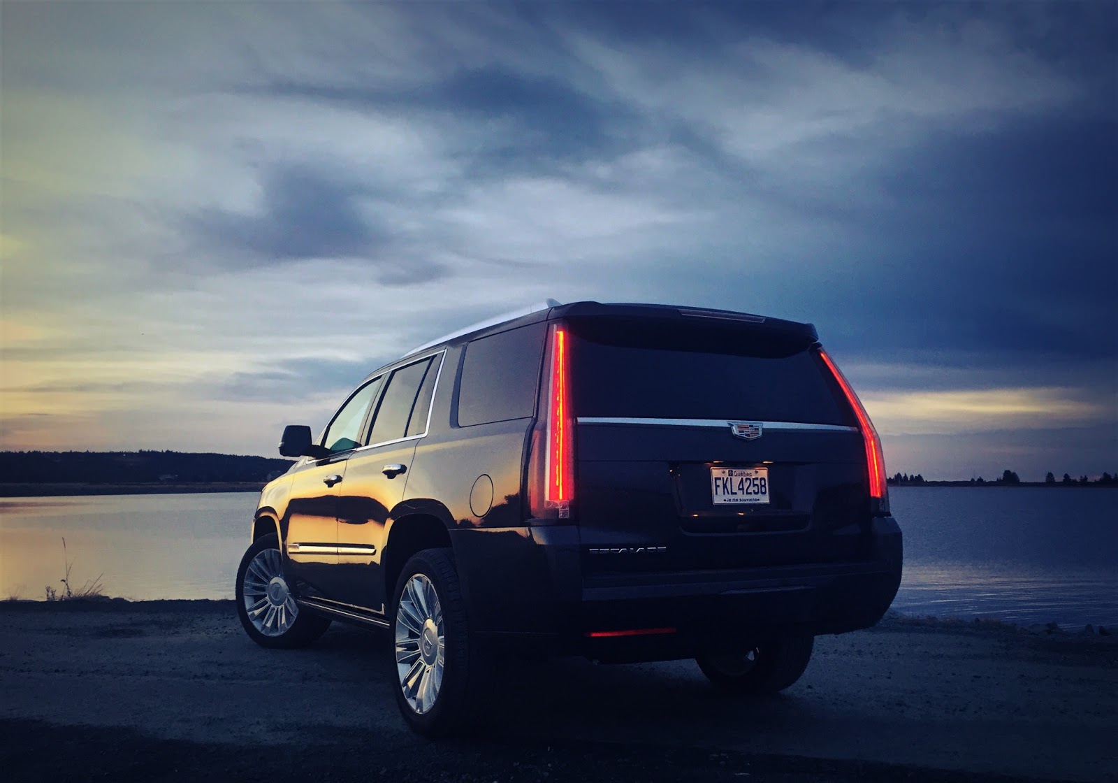 2016 Cadillac Escalade Review – Detroit's Defining Luxury Vehicle | GCBC