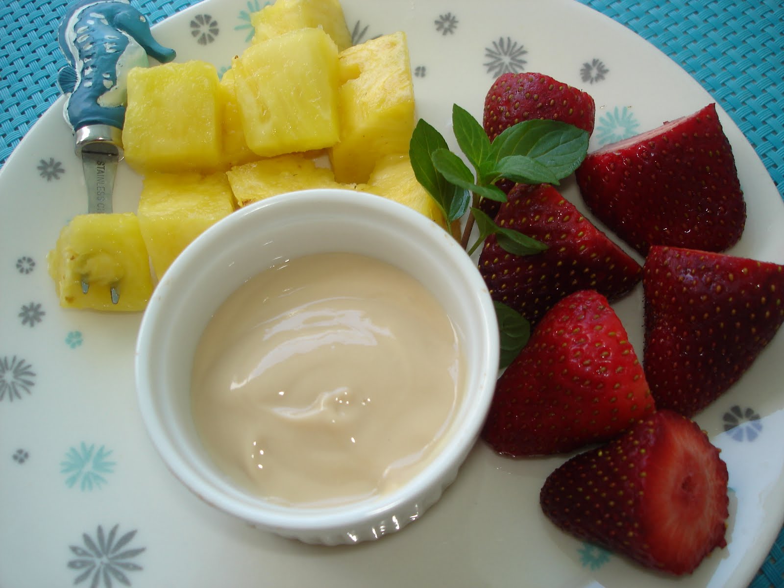 The Tiny Skillet Jason's Deli Style Fruit Dip