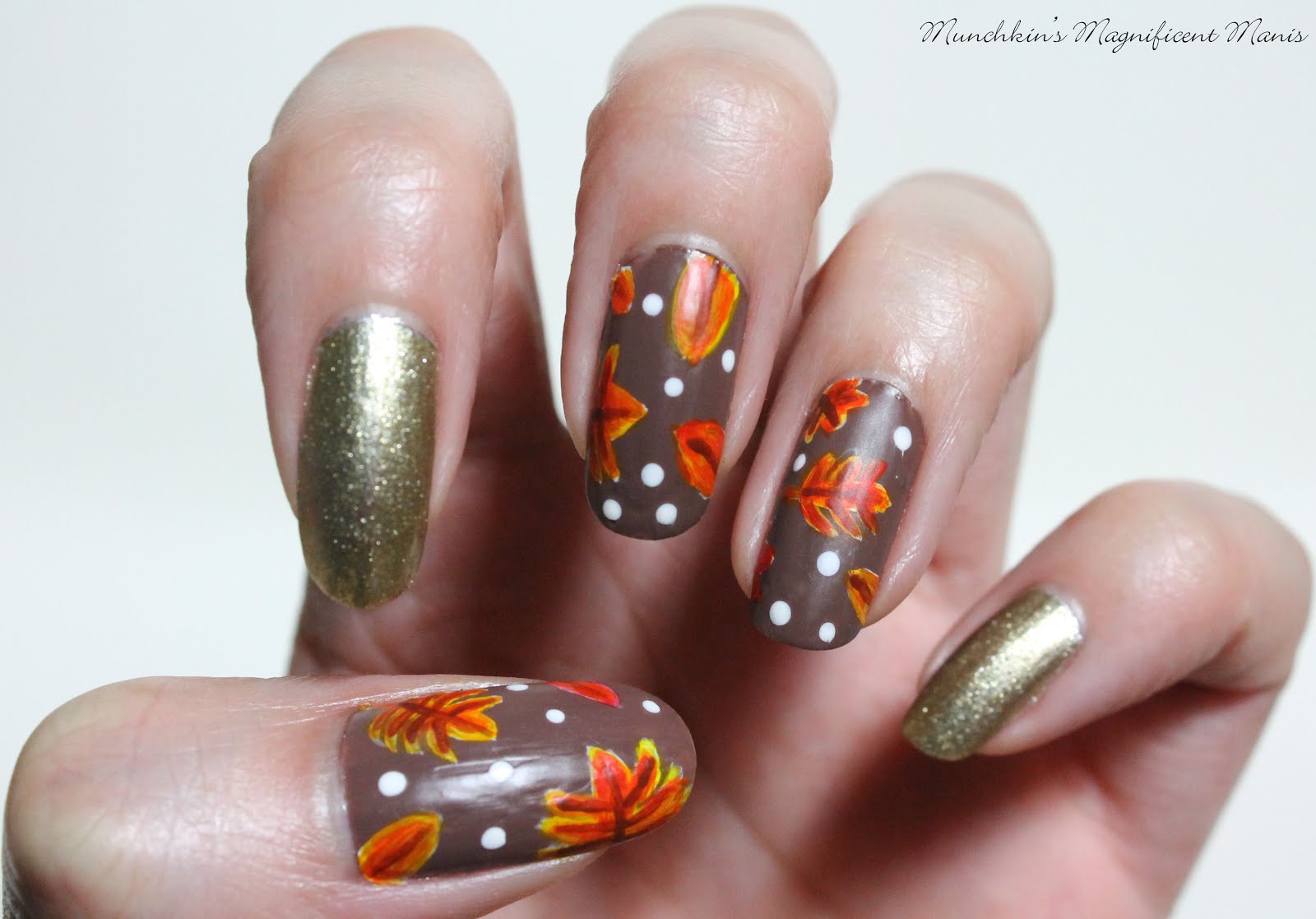 fall leaves nail design