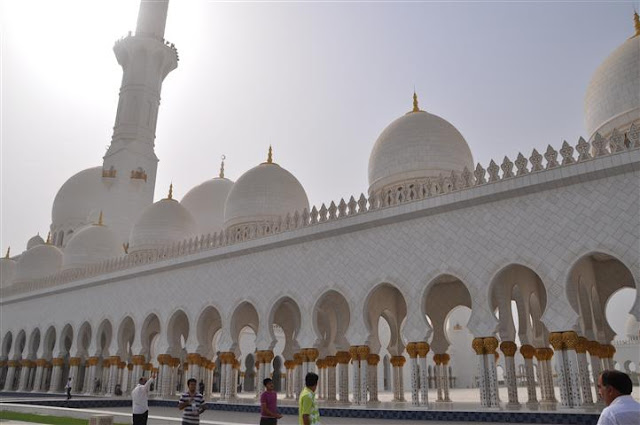 Abu Dhabi, Meczet Szejka Zayed'a