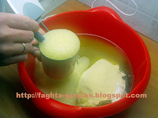 Τα φαγητά της γιαγιάς - Μελομακάρονα αφράτα Τα φαγητά της γιαγιάς - Μελομακάρονα αφράτα