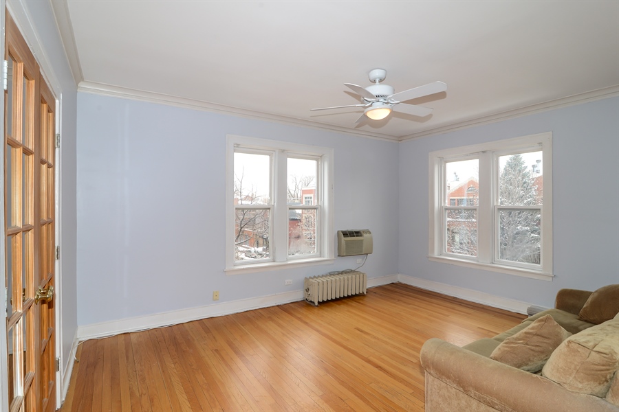 The Chicago Real Estate Local For Rent! Roscoe Village two beds, one