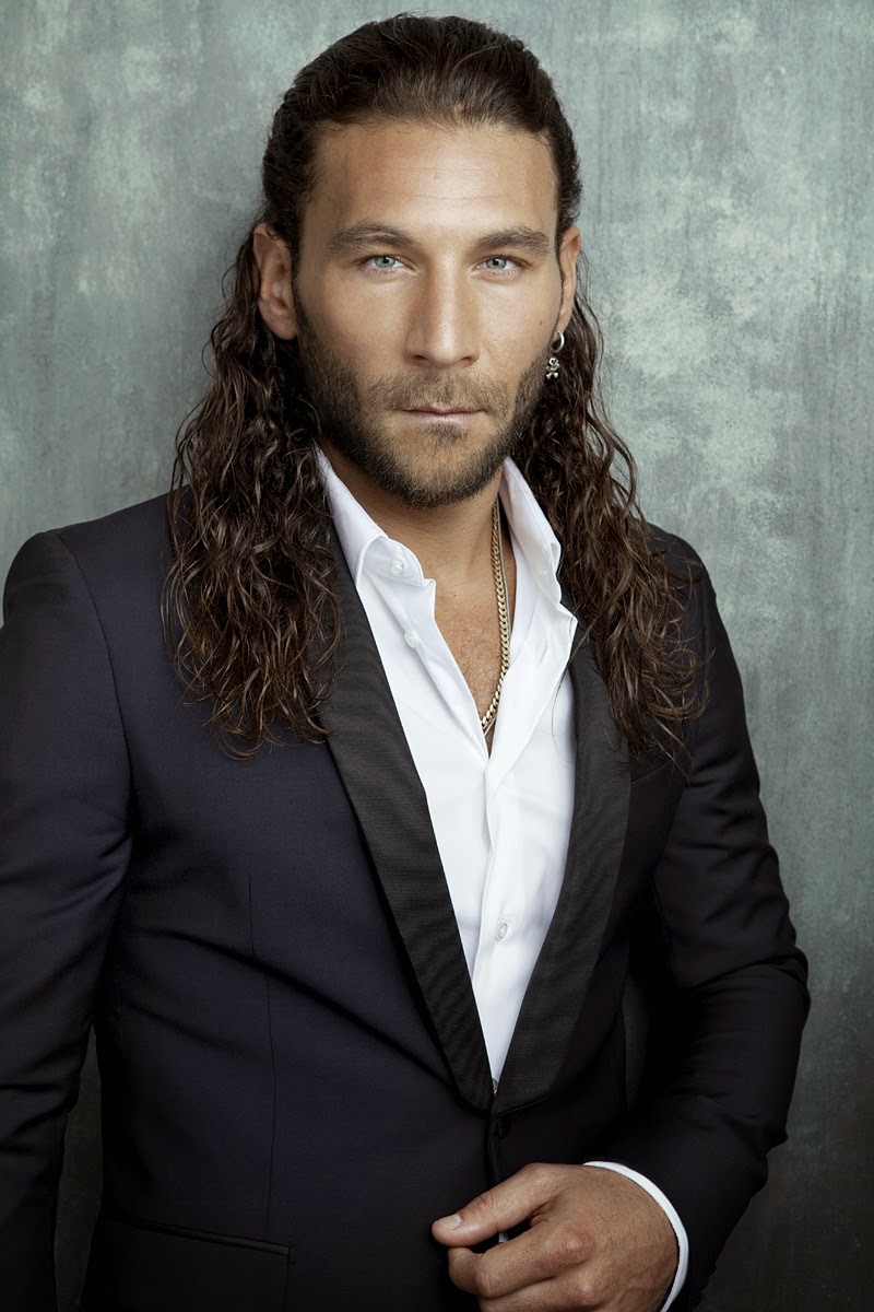 BADBOYS DELUXE: ZACH MCGOWAN -BLACK SAILS/ CAPTAIN VANE