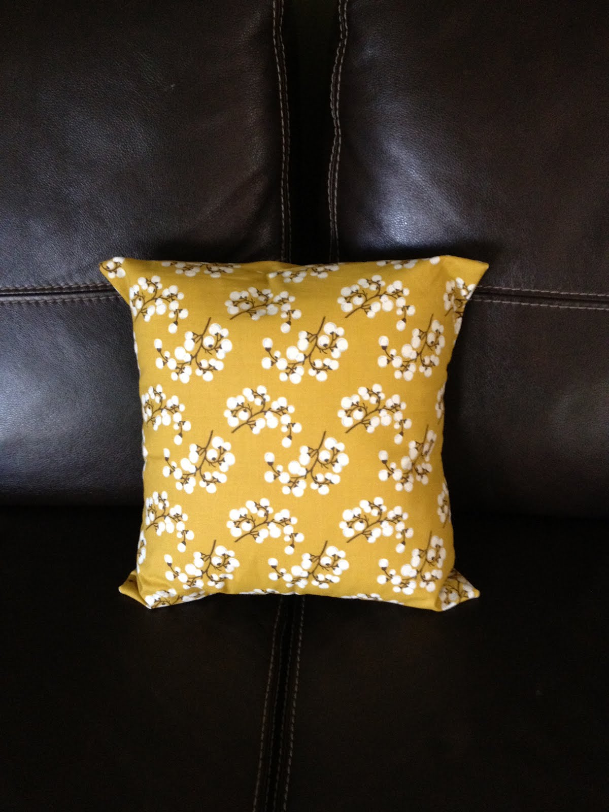 The London Mum DIY Pocket Throw Pillows