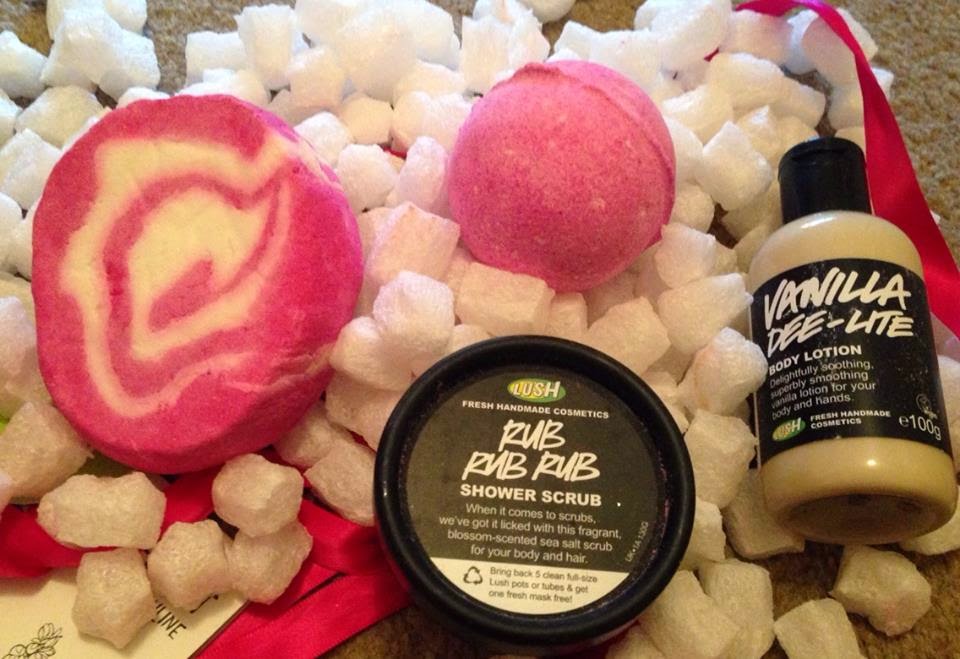 All Things Lush UK Hello Gift Set