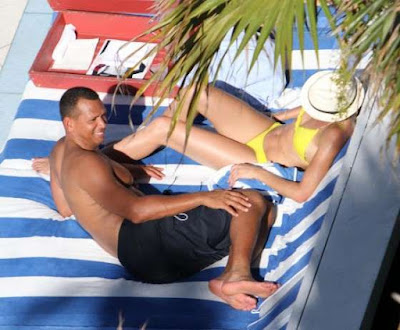 Cameron Diaz flashes her enviably yellow Bikini body sunbathed in Miami