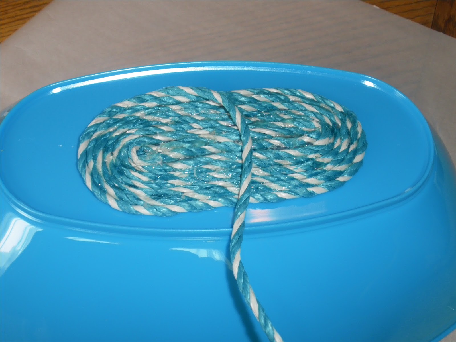 Rope Basket from Clothesline Cord