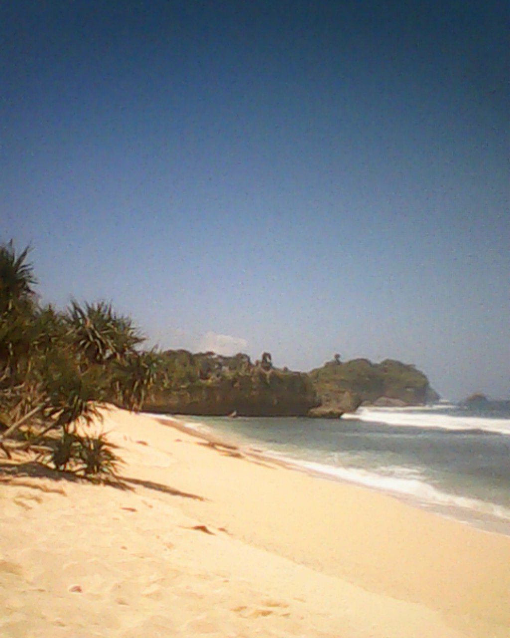 vhandojourneys: Singgah ke Pantai Watu Kodok & Sepanjang