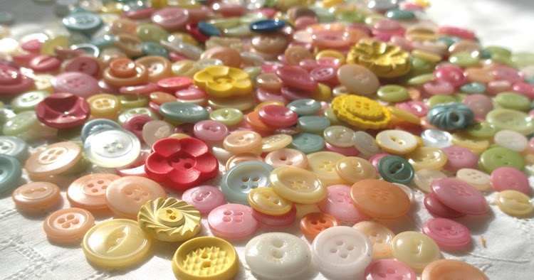How to Dye or Recolor Buttons for Clothes and Crafts