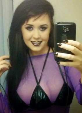Teddy Kaegele's Blog: Woman gets third boobs implant to scare men