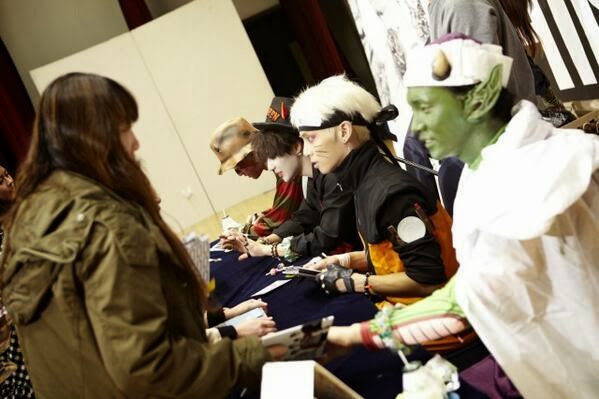 Oddness/Weirdness: Oddness/Weirdness Wishes You A Happy SHINee