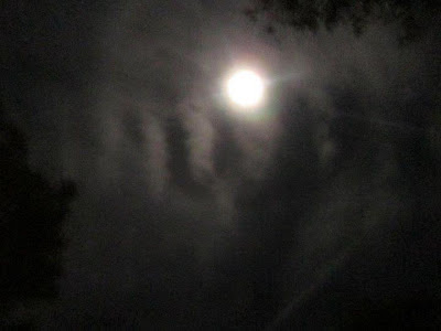Fenomena Moon Halo/Halu, Halu Bulan, Halo Bulan
