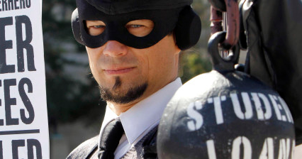 Six Helpful Tips For Reducing College Debt