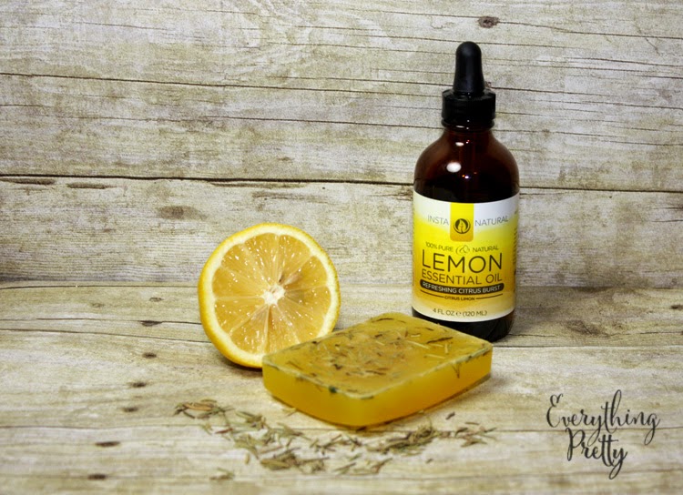 Rosemary and lemon kitchen soap. Eliminate odors and moisturize skin naturally.