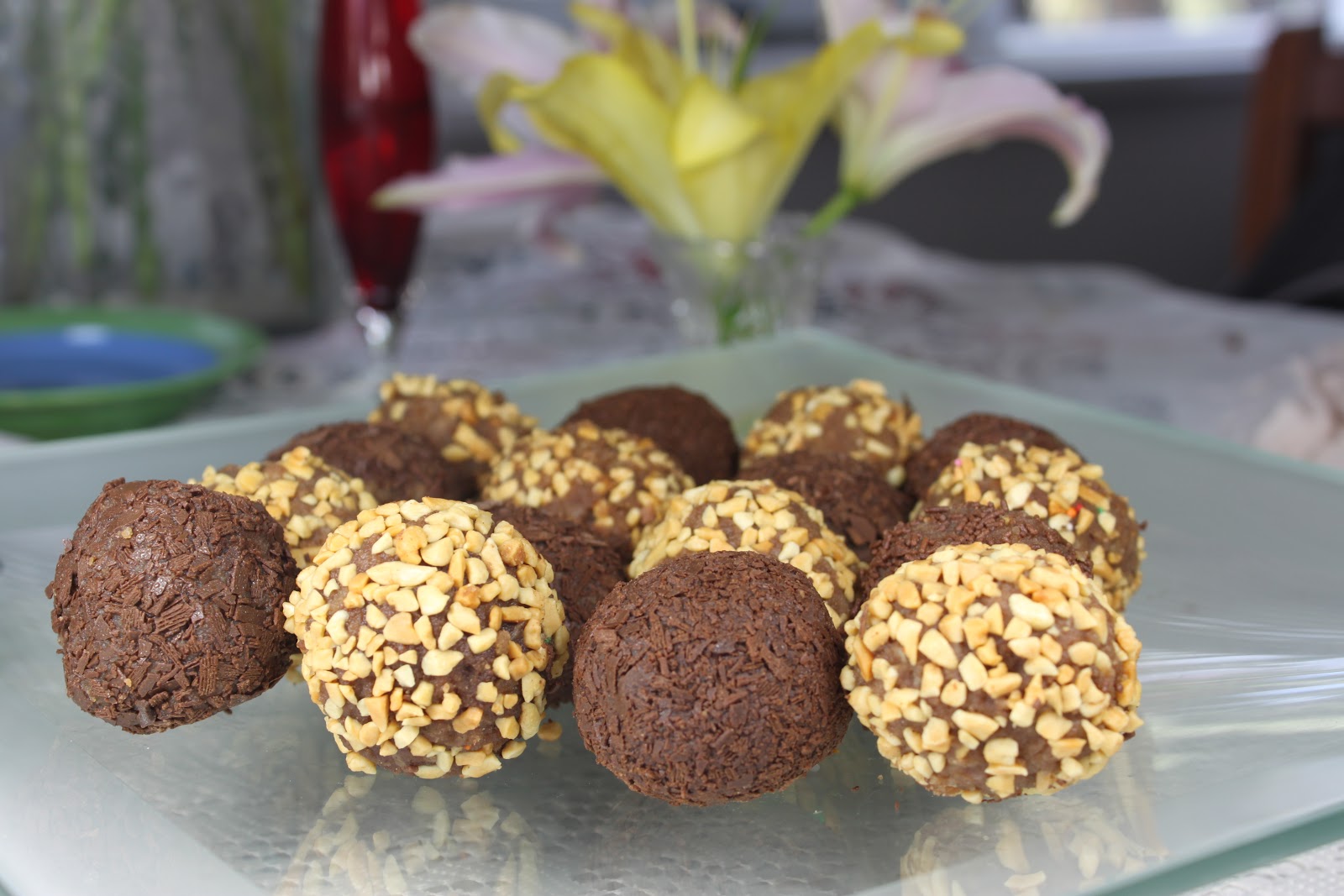 Dyna's Egyptian Cooking Chocolate balls كرات الشوكولاتة