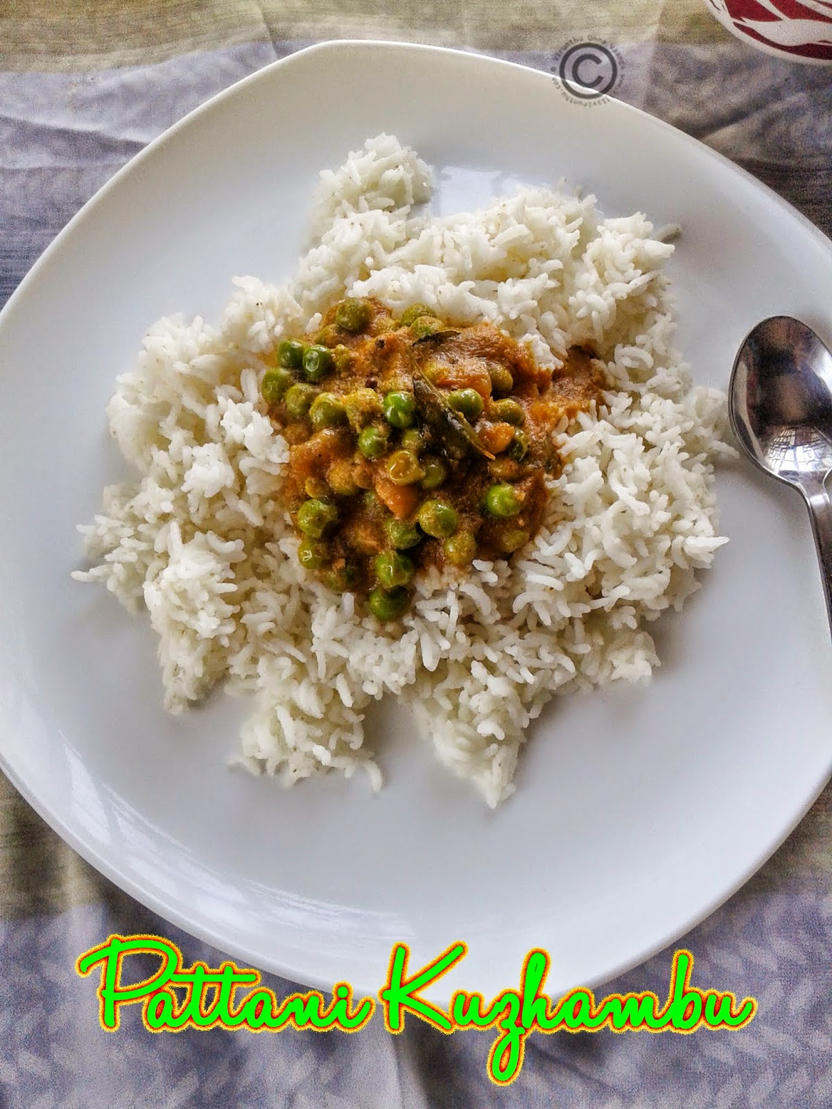 VIRUNTHU UNNA VAANGA PATTANI KUZHAMBU I SOUTH INDIAN GREEN PEAS GRAVY