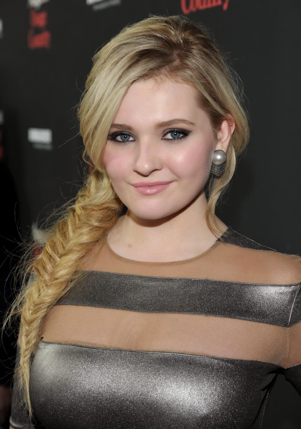 Abigail Breslin Nipples Flashing At August Osage County 