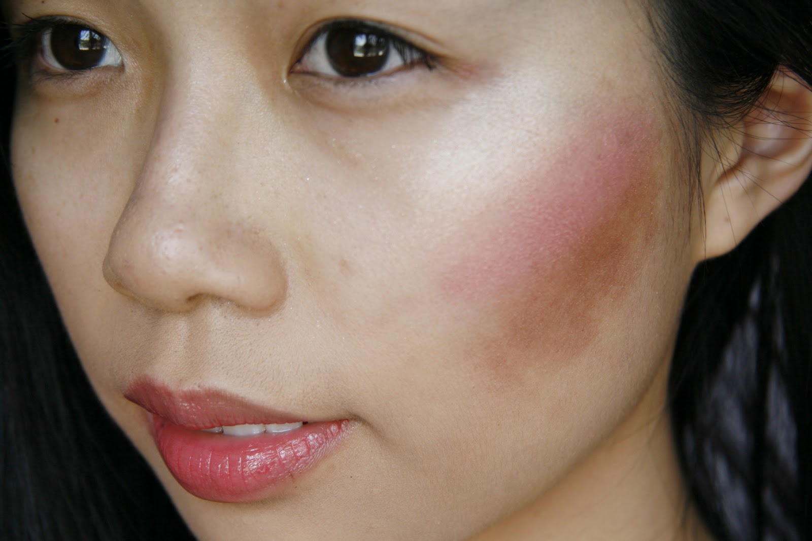 FUN SIZE BEAUTY The Body Shop Honey Bronze Highlighting Domes in 01