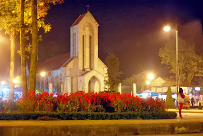 Nhà thờ đá Sa Pa