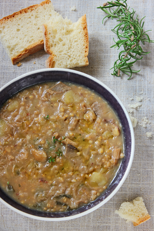 giroVegando in cucina Zuppa d'orzo con castagne, porcini e patate